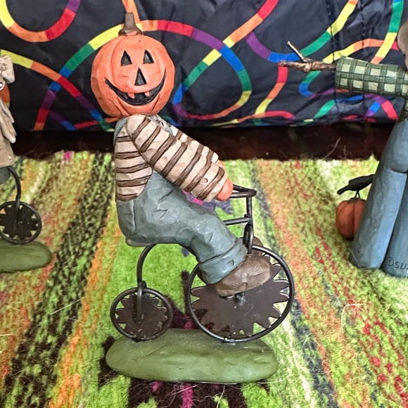 Pumpkin Patch Figurine Set - Picture 4 of 7
